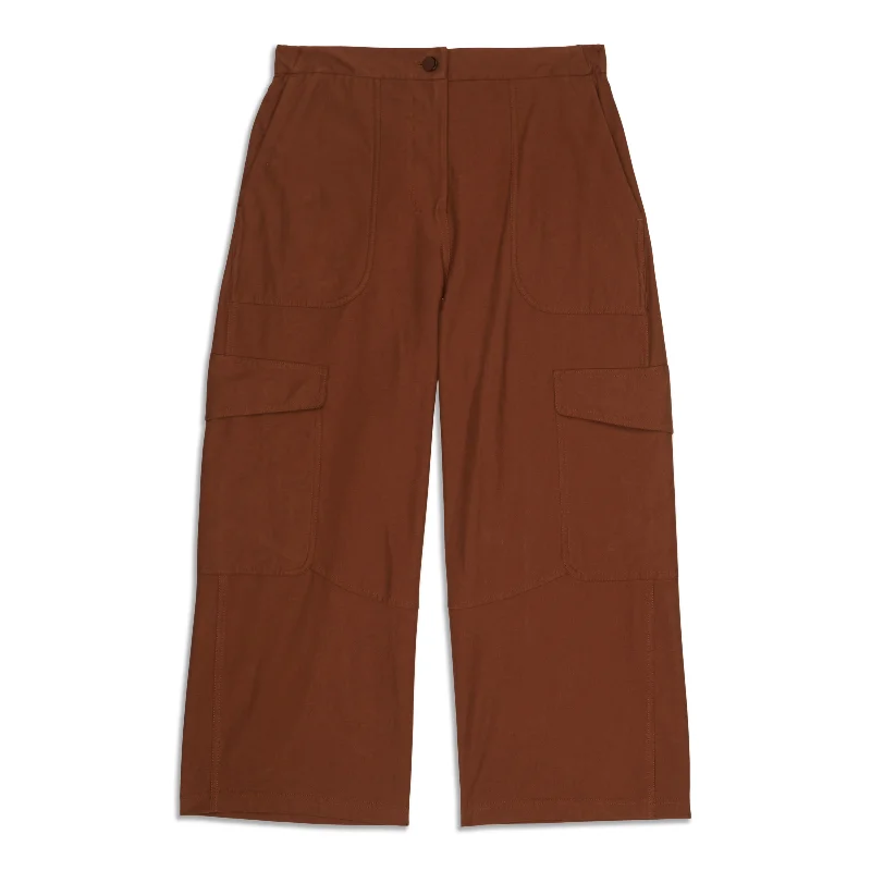 The Good Stuff Light Cargo Pocket High-Rise Cropped Pants - Resale