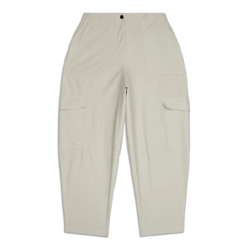 Discount Extravaganza Light Cargo Pocket High-Rise Pant - Resale